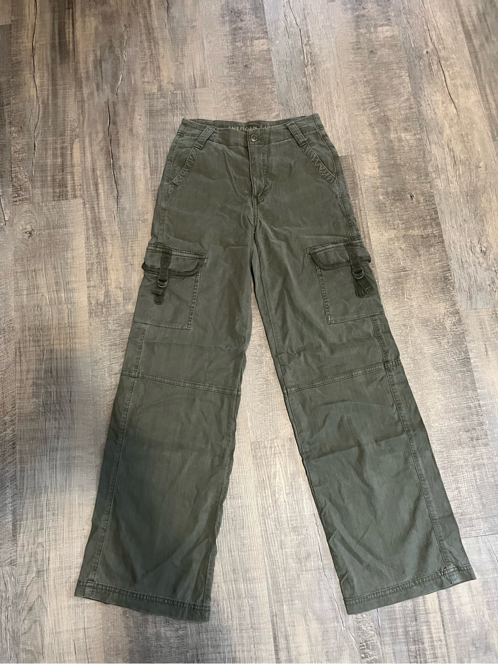 American Eagle Outfitters Olive Wide Leg Cargo Pants